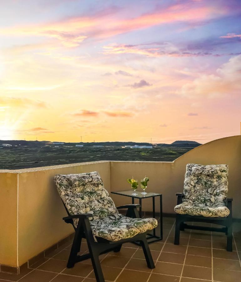 Sunset Corralejo Con Solarium Privado Apartamento Exterior foto