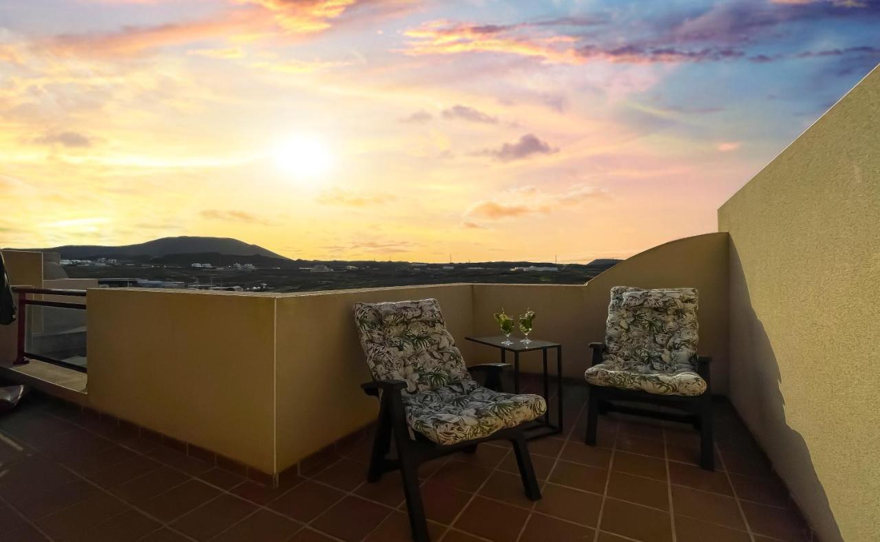 Sunset Corralejo Con Solarium Privado Apartamento Exterior foto